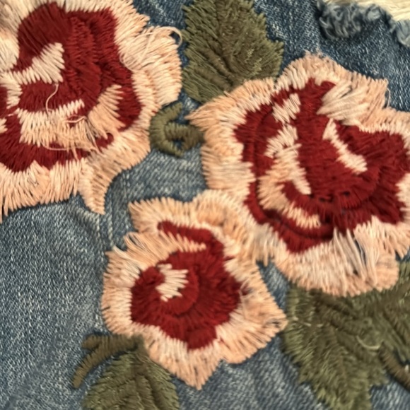 Free People Floral Embroidered Denim Skirt raw hem sz 27 - Picture 4 of 6